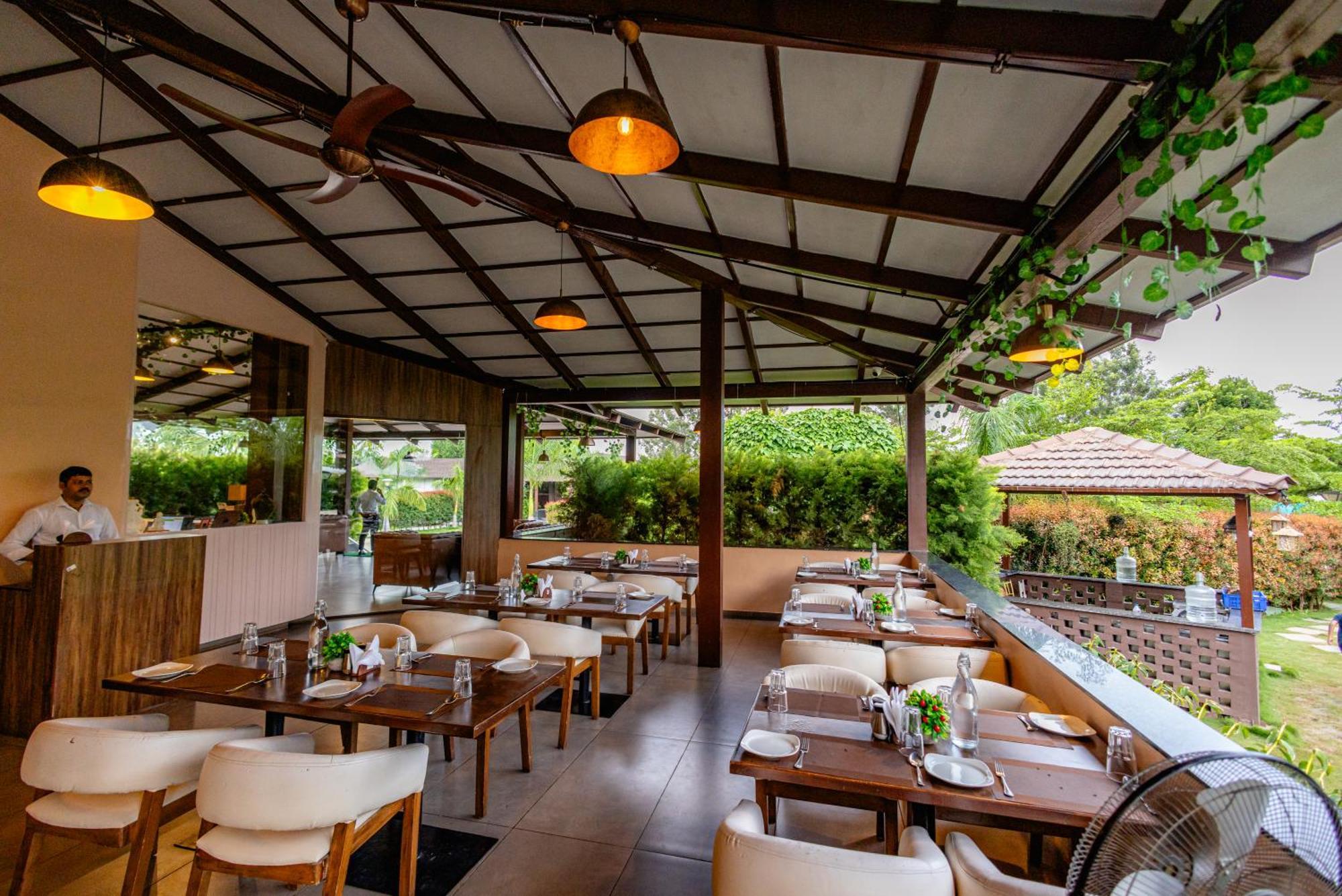 Veerdency Luxury Resort Devanahalli Ngoại thất bức ảnh