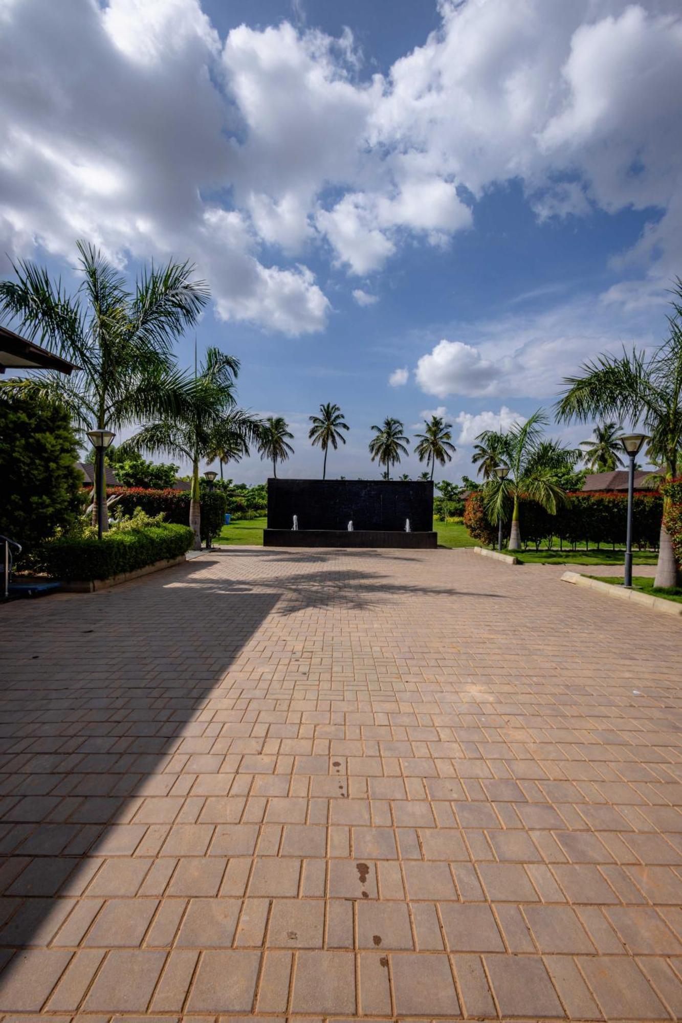 Veerdency Luxury Resort Devanahalli Ngoại thất bức ảnh